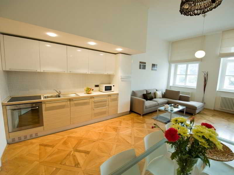 هتل روستایی Bohemia Apartments Prague Old Town