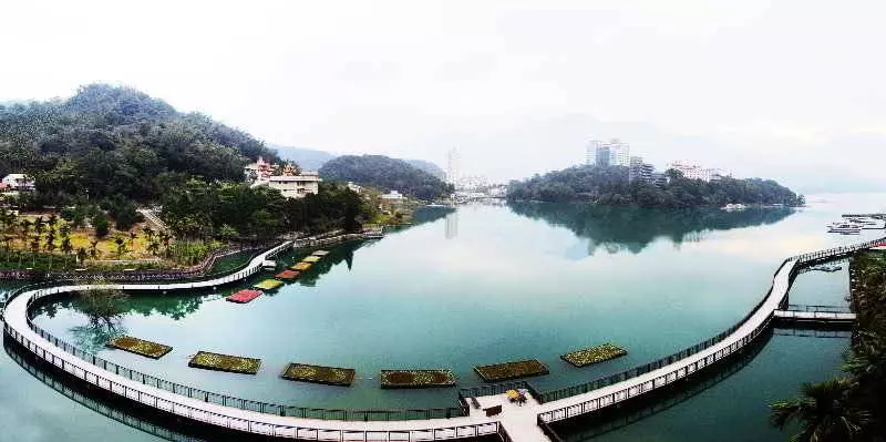 هتل Sun Moon Lake