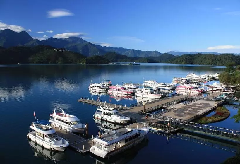 هتل Sun Moon Lake