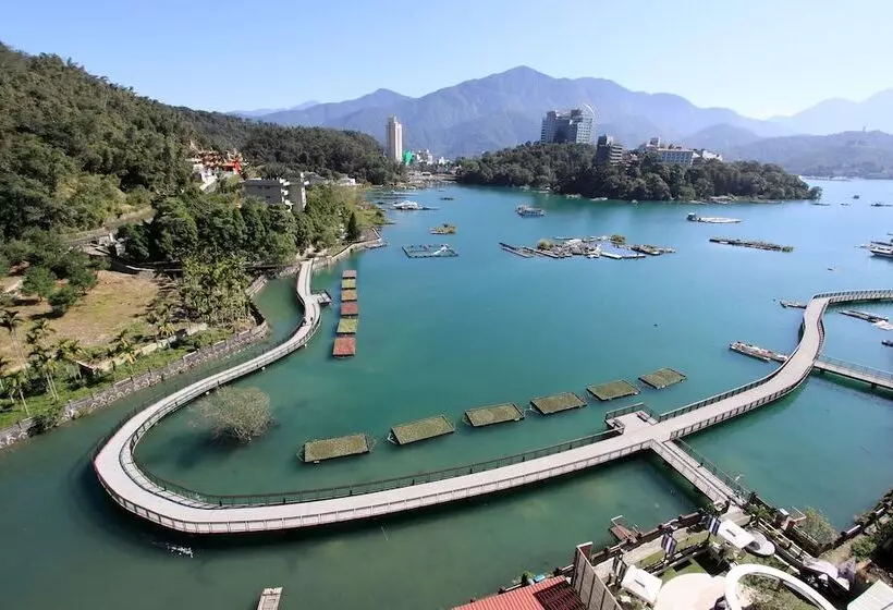 هتل Sun Moon Lake