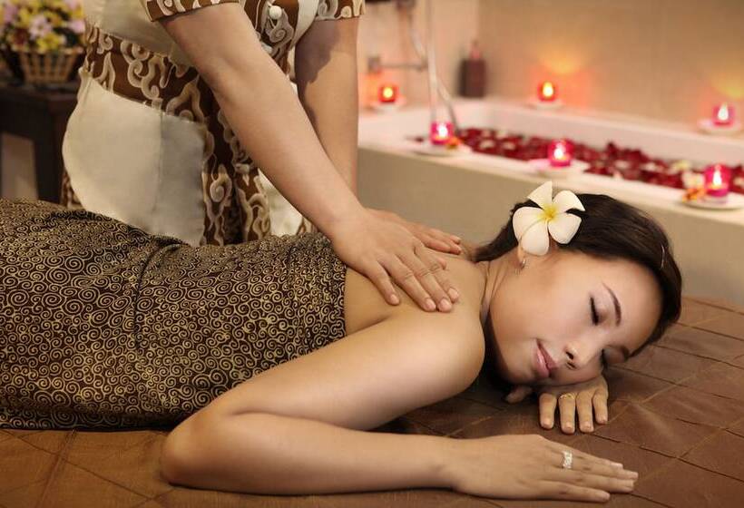 Swiss Belhotel Harbour Bay