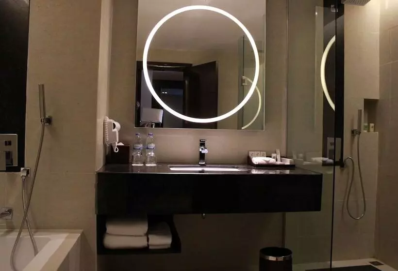 Swiss Belhotel Harbour Bay