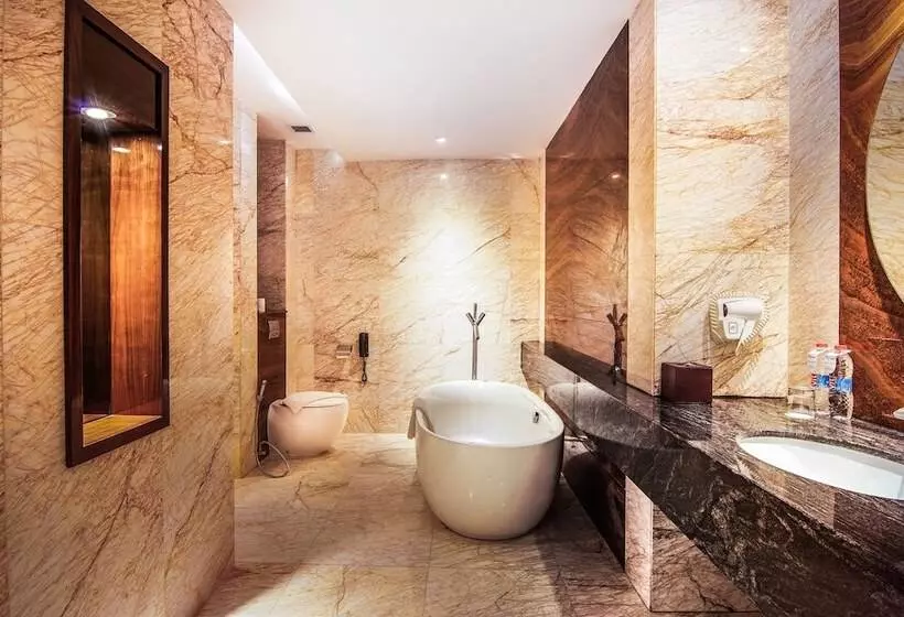 Swiss Belhotel Harbour Bay