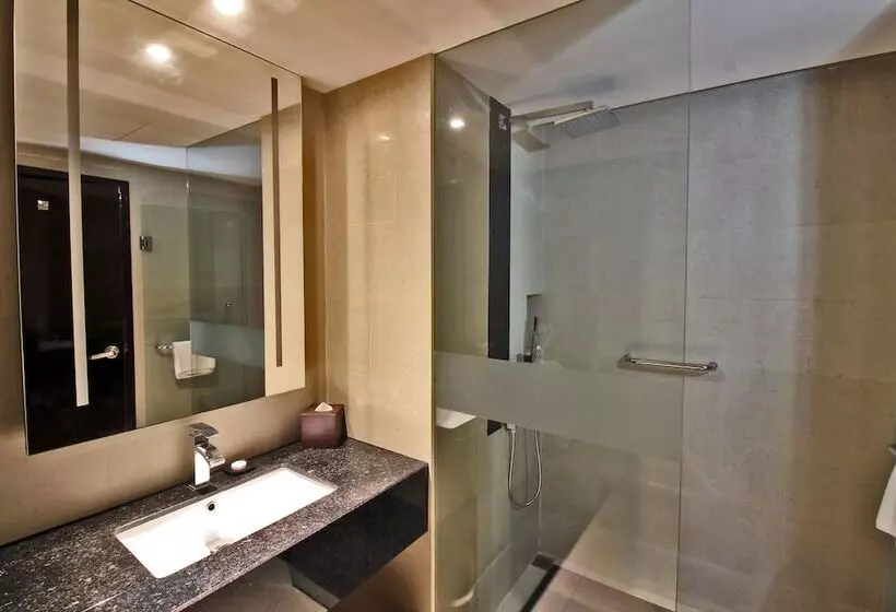 Swiss Belhotel Harbour Bay