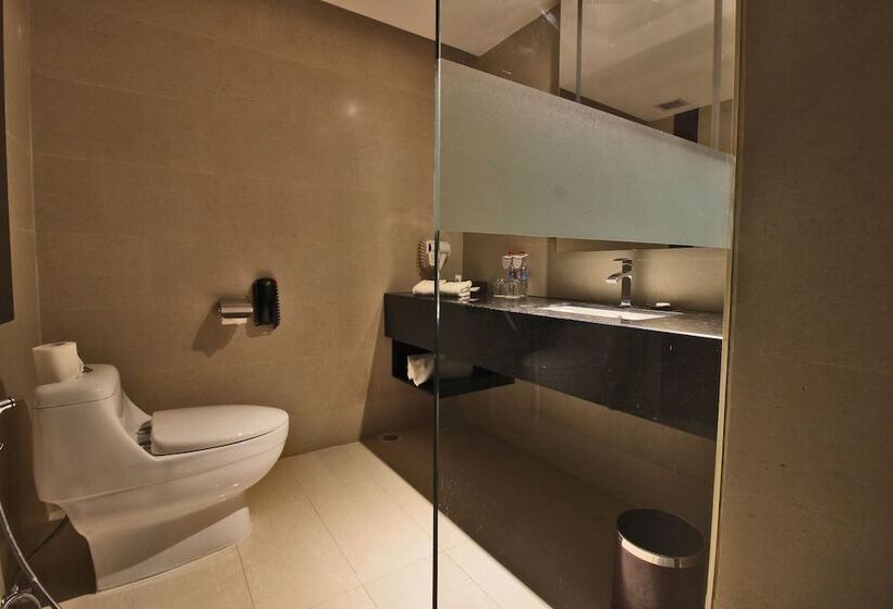 Swiss Belhotel Harbour Bay