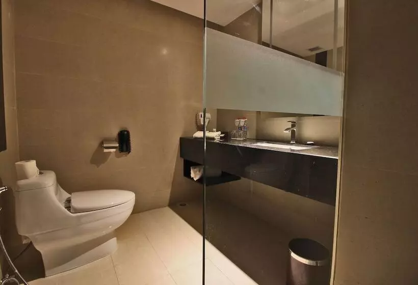 Swiss Belhotel Harbour Bay