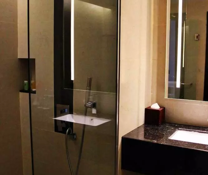 Swiss Belhotel Harbour Bay