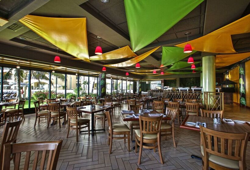 The Royal Islander - An All Suites Resort