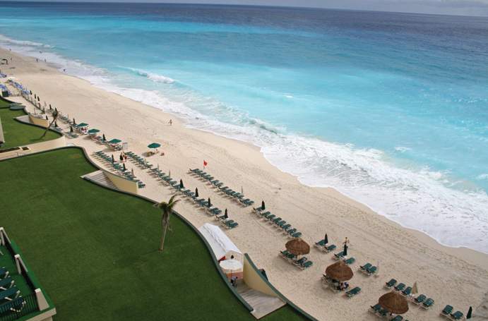 The Royal Islander - An All Suites Resort