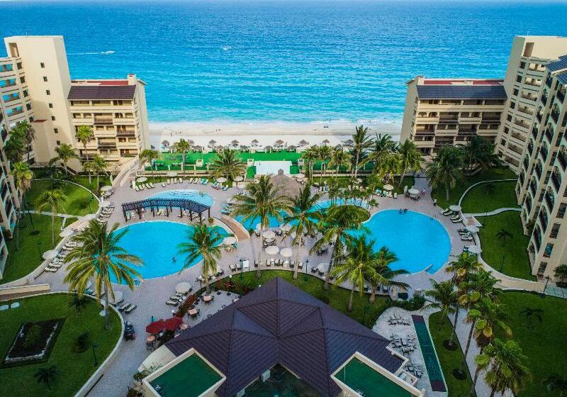 The Royal Islander - An All Suites Resort