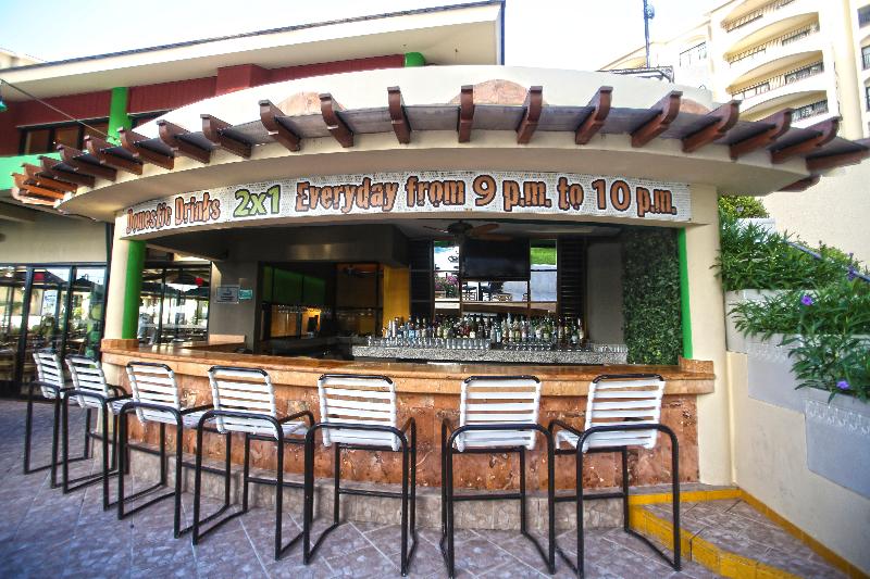 The Royal Islander - An All Suites Resort