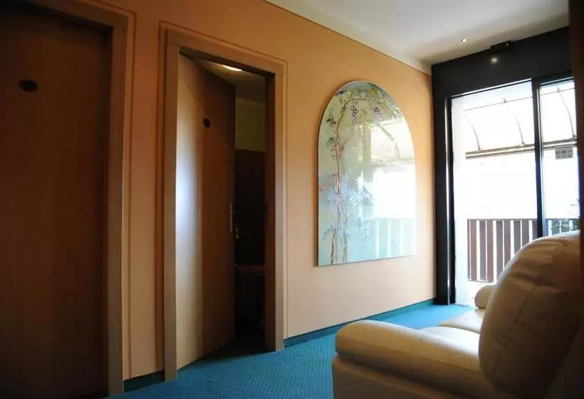 בית מלון כפרי Tre Castelli