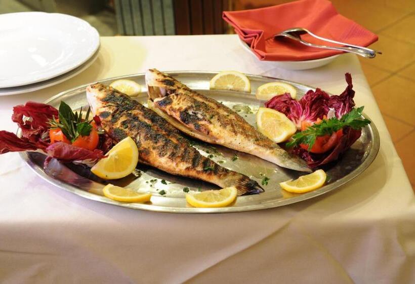 فندق Tre Castelli