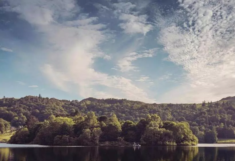 Отель Tweedies Bar And Lodge