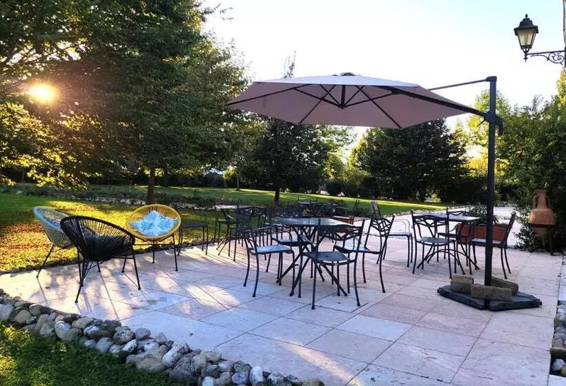 فندق Villa Dei Carpini