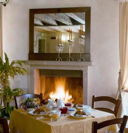 فندق Villa Dei Carpini