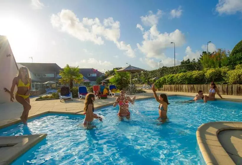 Village Club Goelia Les Voiles Blanches