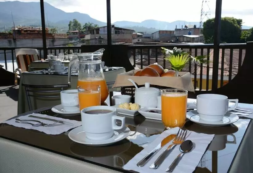 هاستل Hostal Casa Blanca