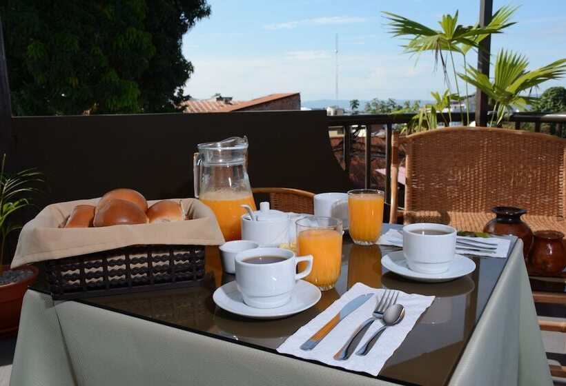 هاستل Hostal Casa Blanca