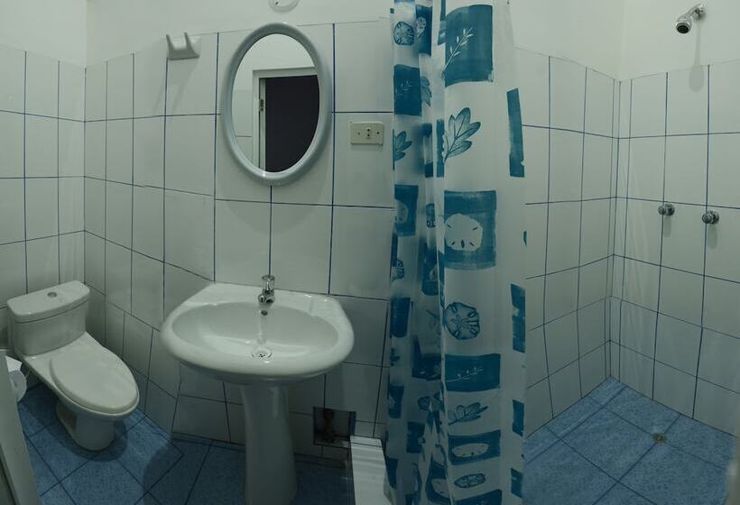 هاستل Hostal Casa Blanca