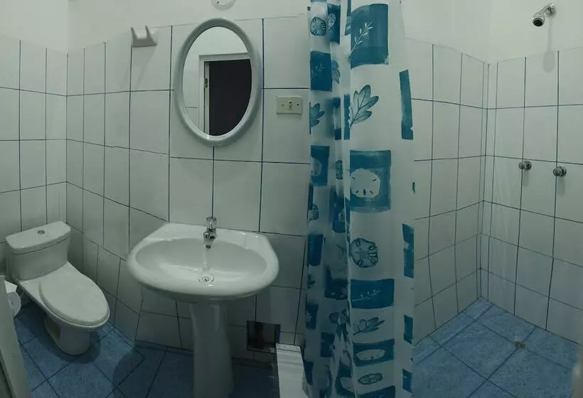 هاستل Hostal Casa Blanca