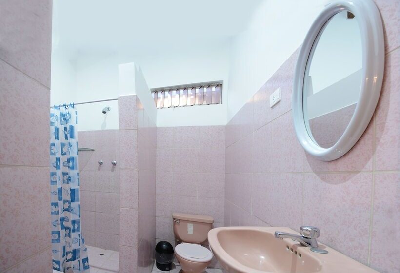 هاستل Hostal Casa Blanca