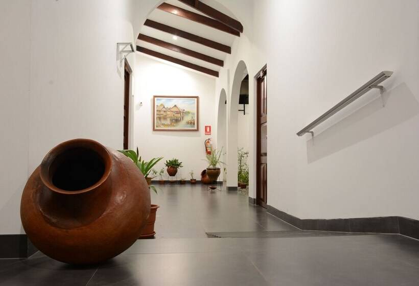 هاستل Hostal Casa Blanca