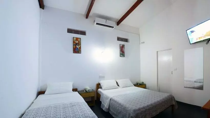 هاستل Hostal Casa Blanca