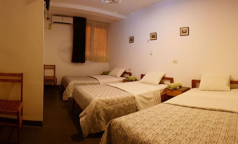 هاستل Hostal Casa Blanca