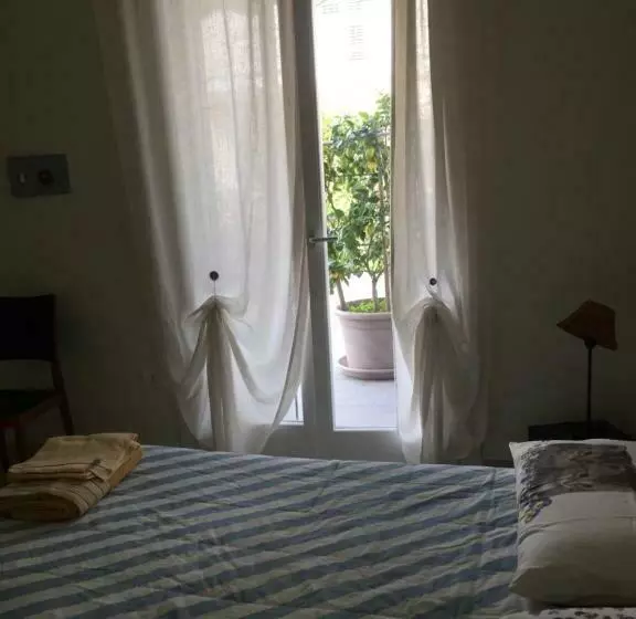 B&b Il Giardino Dello Yogi