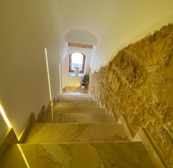 ベッドアンドブレックファースト Atrium