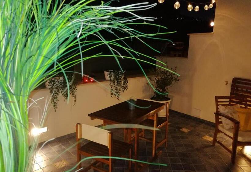 ベッドアンドブレックファースト Atrium