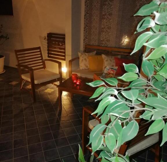 ベッドアンドブレックファースト Atrium