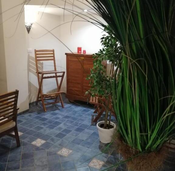 ベッドアンドブレックファースト Atrium