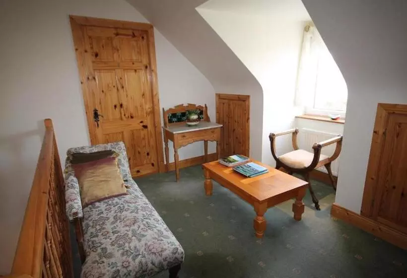 Aamiaismajoitus (B&B) Carraig Liath House