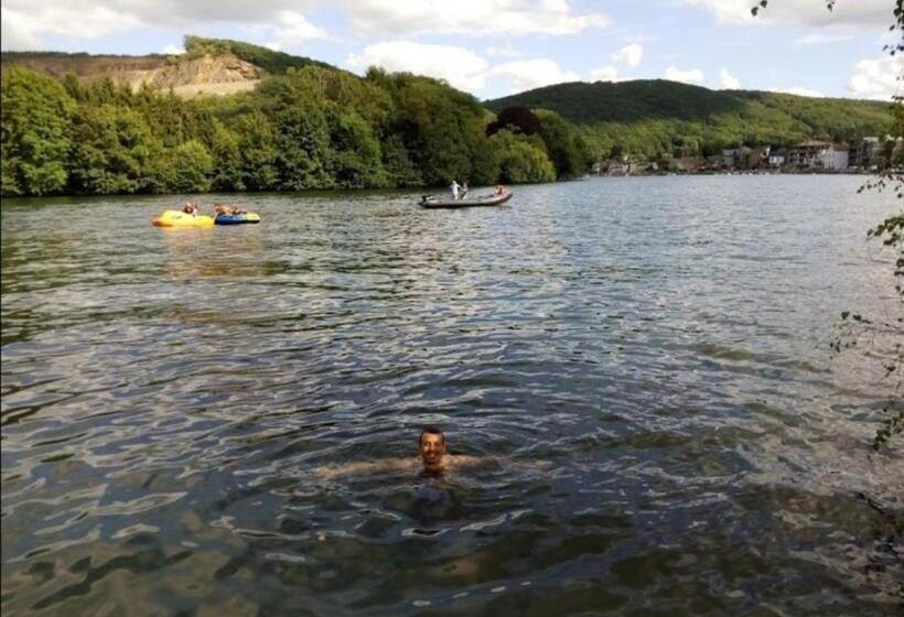 住宿加早餐  Escale Chambre D Hôtes Au Coeur Du Vieux Profondeville Entre Namur Et Dinant