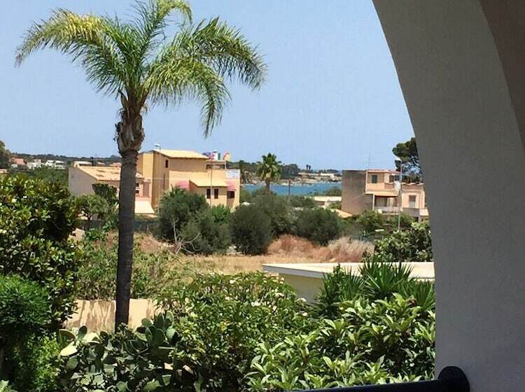 مبيت وإفطار Marricriu Camere Avola