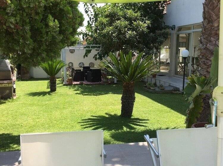 مبيت وإفطار Marricriu Camere Avola