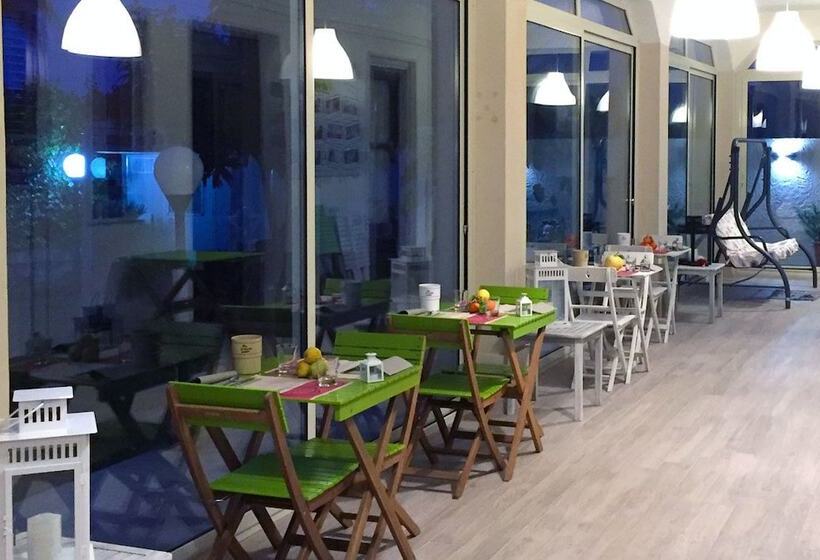 مبيت وإفطار Marricriu Camere Avola