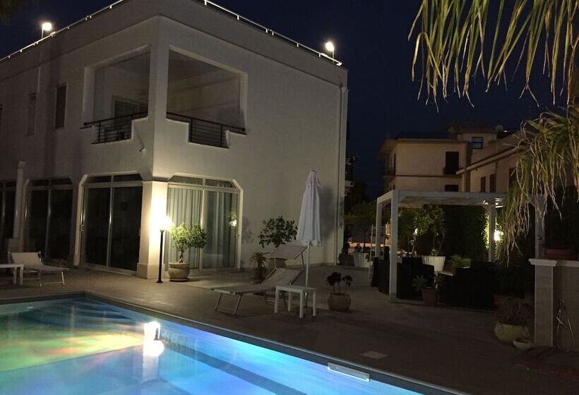 مبيت وإفطار Marricriu Camere Avola