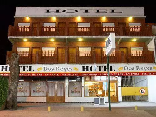 ホテル Dos Reyes
