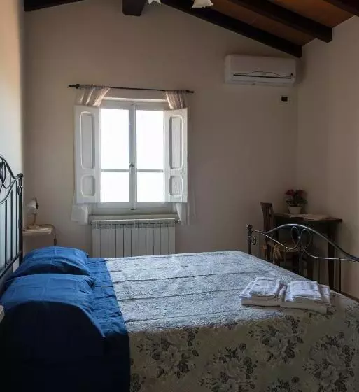 Hotelli La Maestà Tuscan Sun