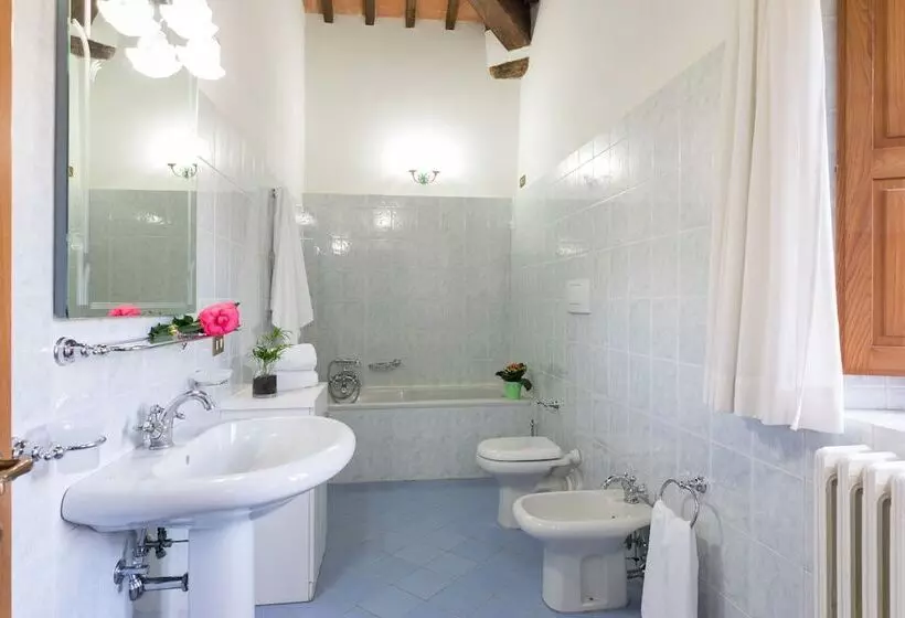 Maaseutuhotelli Tenuta La Pieve Casale La Valle