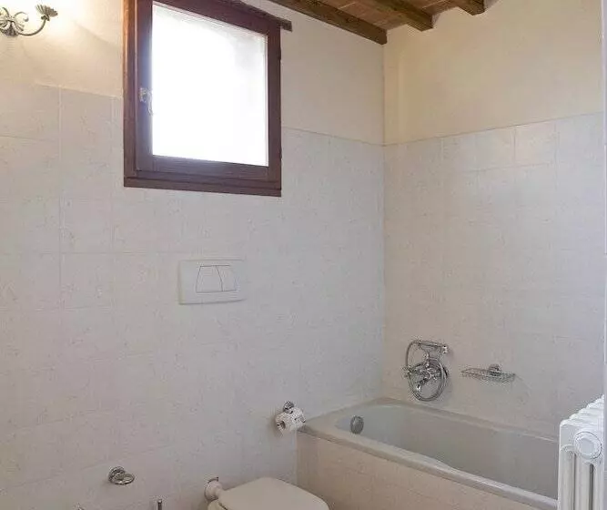 Maaseutuhotelli Tenuta La Pieve Casale La Valle