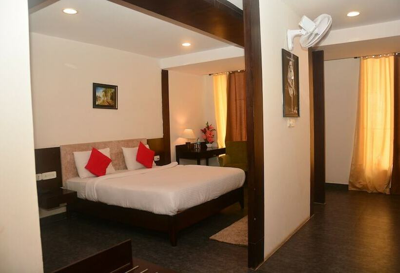 فندق Sai Mukut Service Apartment