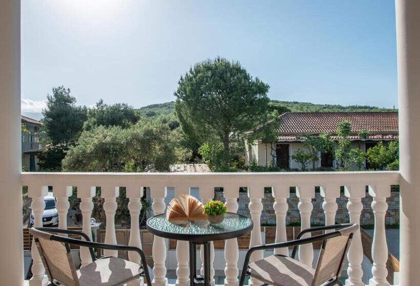 Kozanos Hotel & Suites