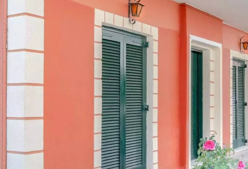 پانسیون Aphrodite Studios