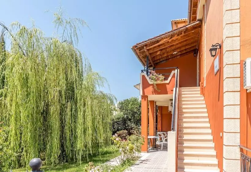 پانسیون Aphrodite Studios