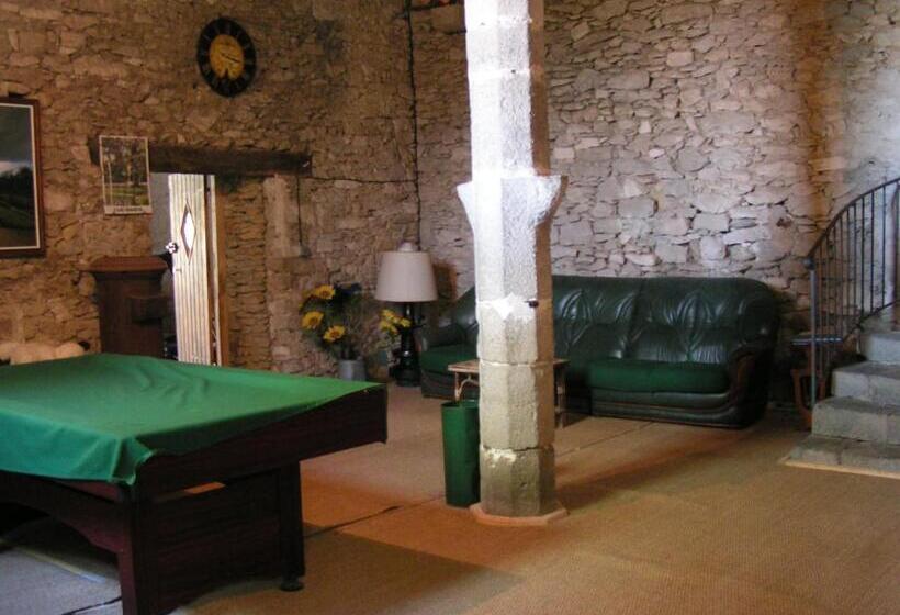 بنسيون Château Moussoulens