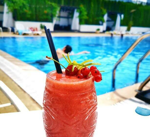 پانسیون Complex Eos